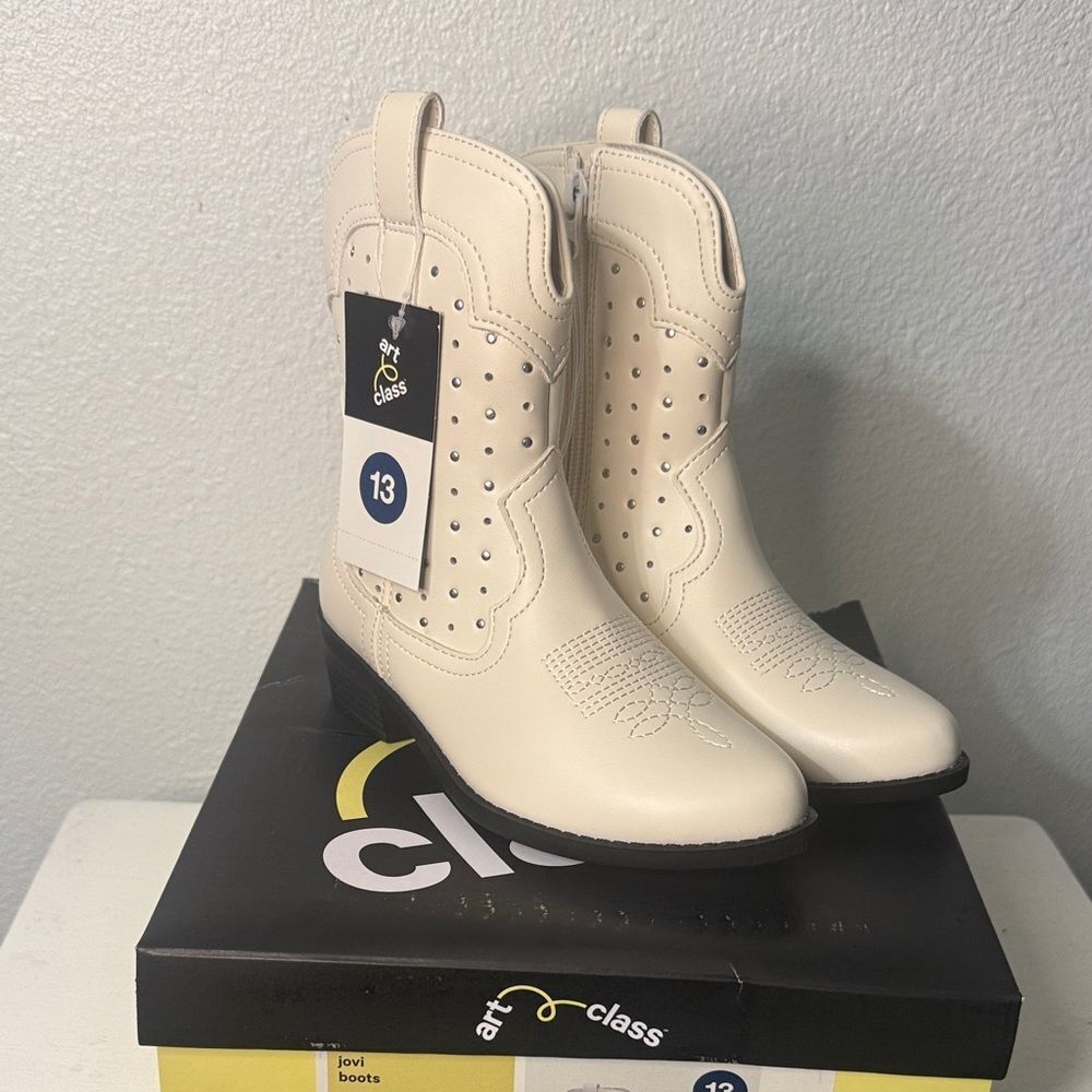 Art Class Ivory Western Boots Girls Size 13 Studded Zipper New
